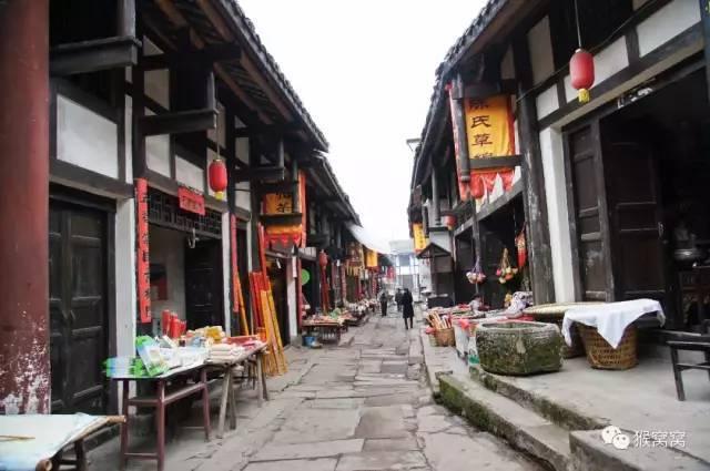 《精英律师》中袁泉和靳东再度同框，你期待吗？